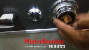 08116117876 | Tukang Service Brankas, Ganti kunci Brankas besi, service kunci Brankas besi dan angkut Brankas besi di Jambu, Semarang